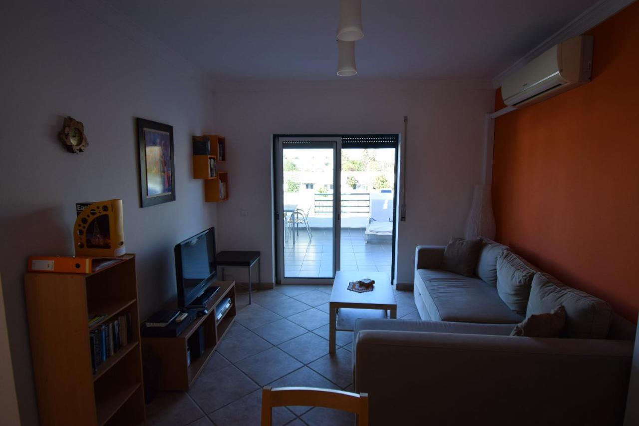 Piscina Apartment Santa Luzia  Luaran gambar